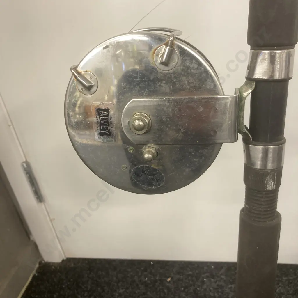 Vintage Alvey (Australia) 456 A12 Trolling Reel With a Bond Sea Hunter Rod GH1801 Length 6' Cast Wt 6-10Kg Image 1++