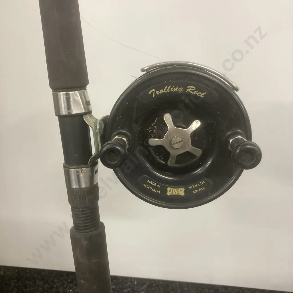 Vintage Alvey (Australia) 456 A12 Trolling Reel With a Bond Sea Hunter Rod GH1801 Length 6' Cast Wt 6-10Kg Image 1++