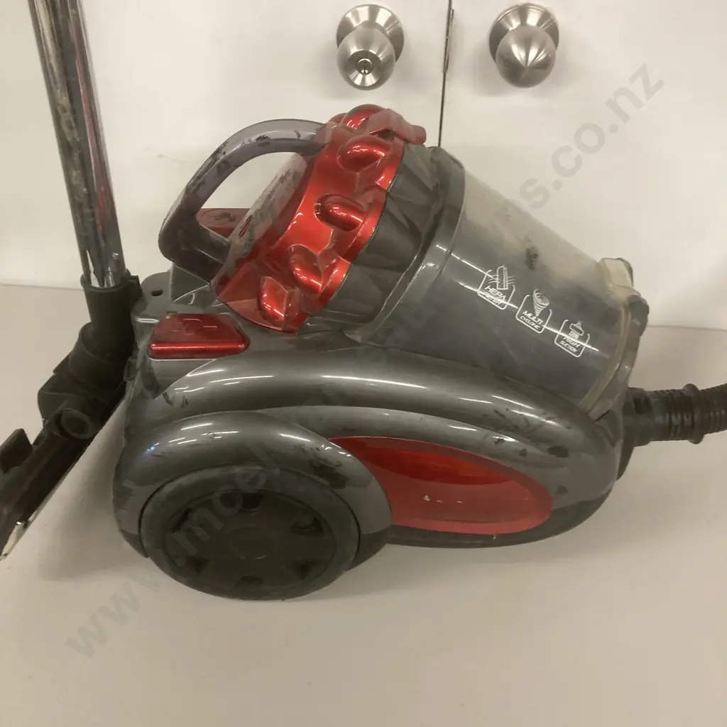 Kensington Vacuum Cleaner Image 1++