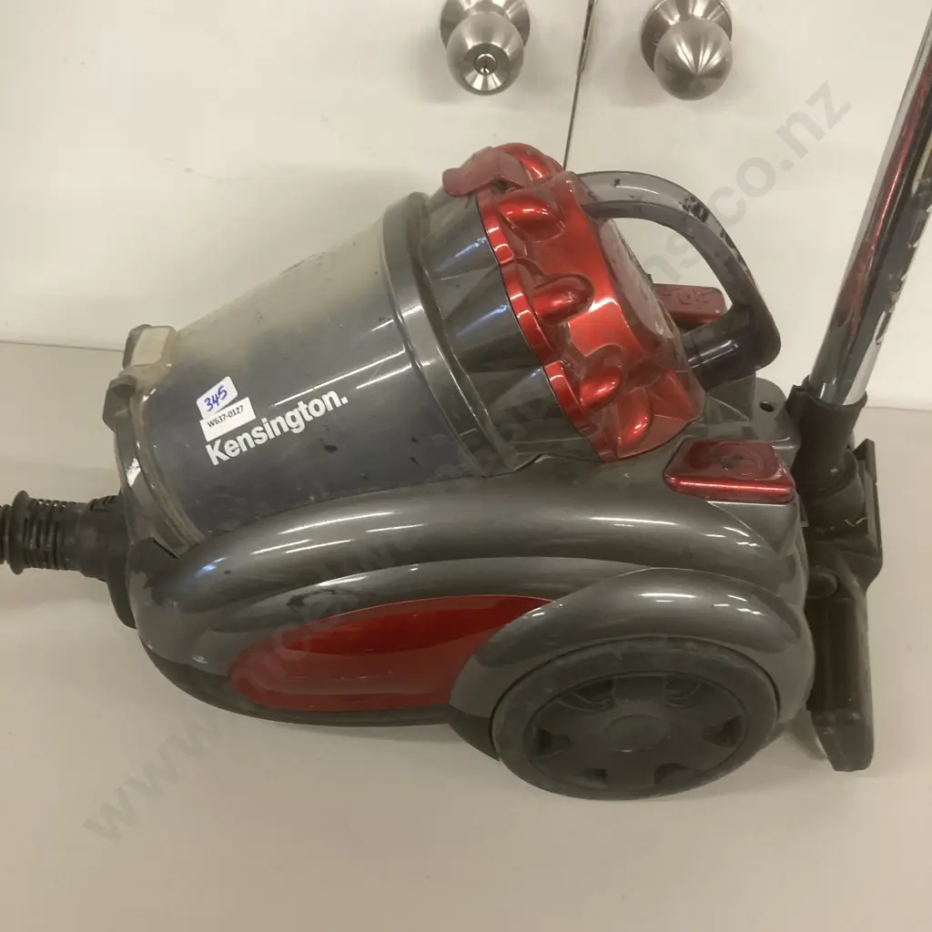Kensington Vacuum Cleaner Image 1++
