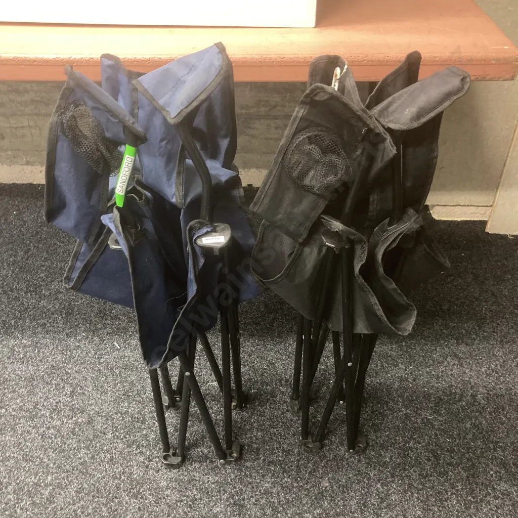 Pair of Camp Chairs Image 1++