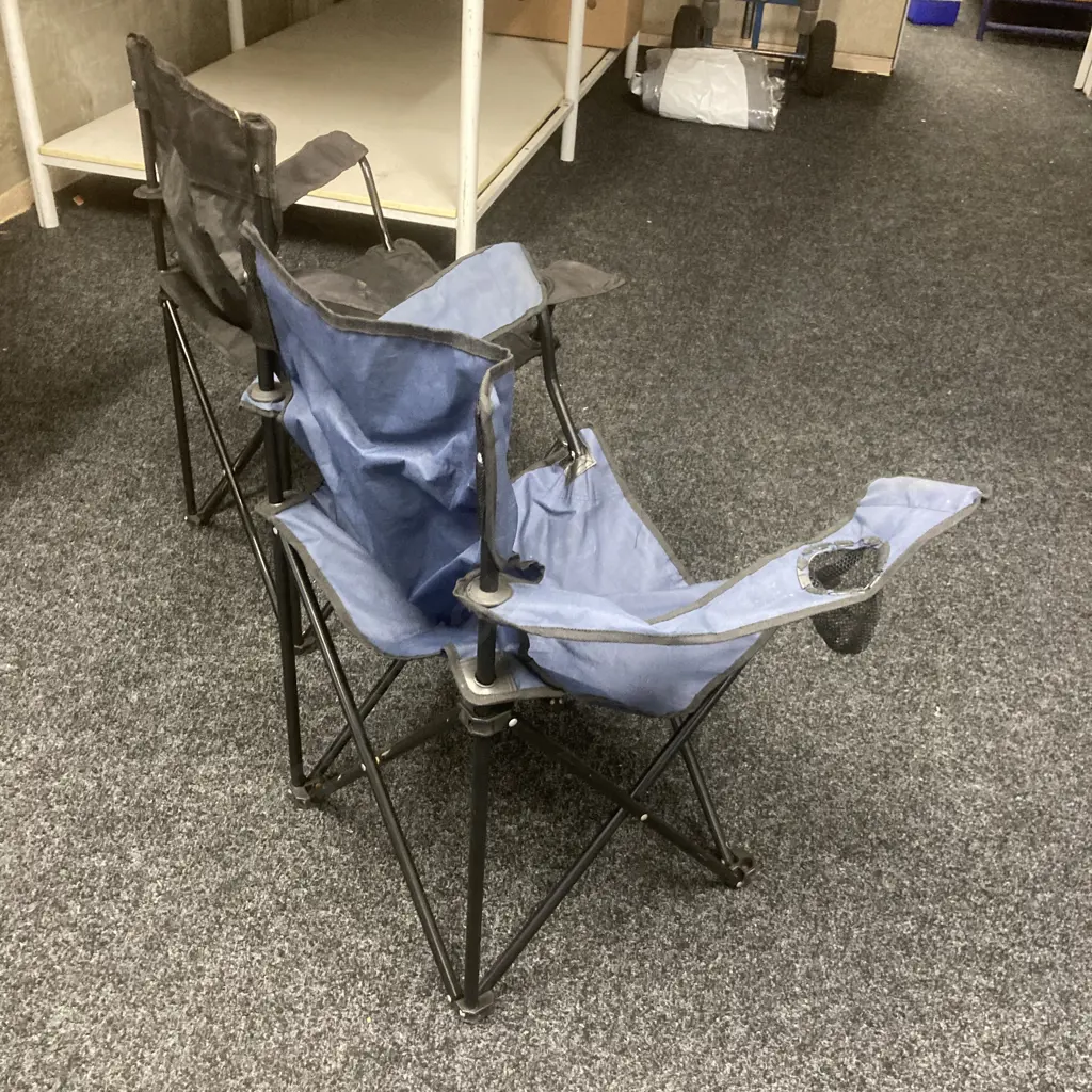 Pair of Camp Chairs Image 1++