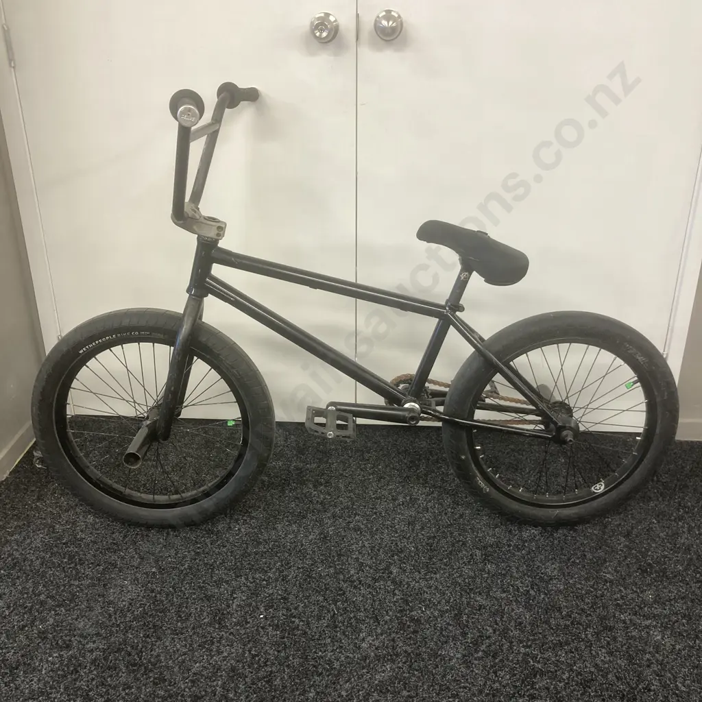 Black BMX With Pegs Image 1++