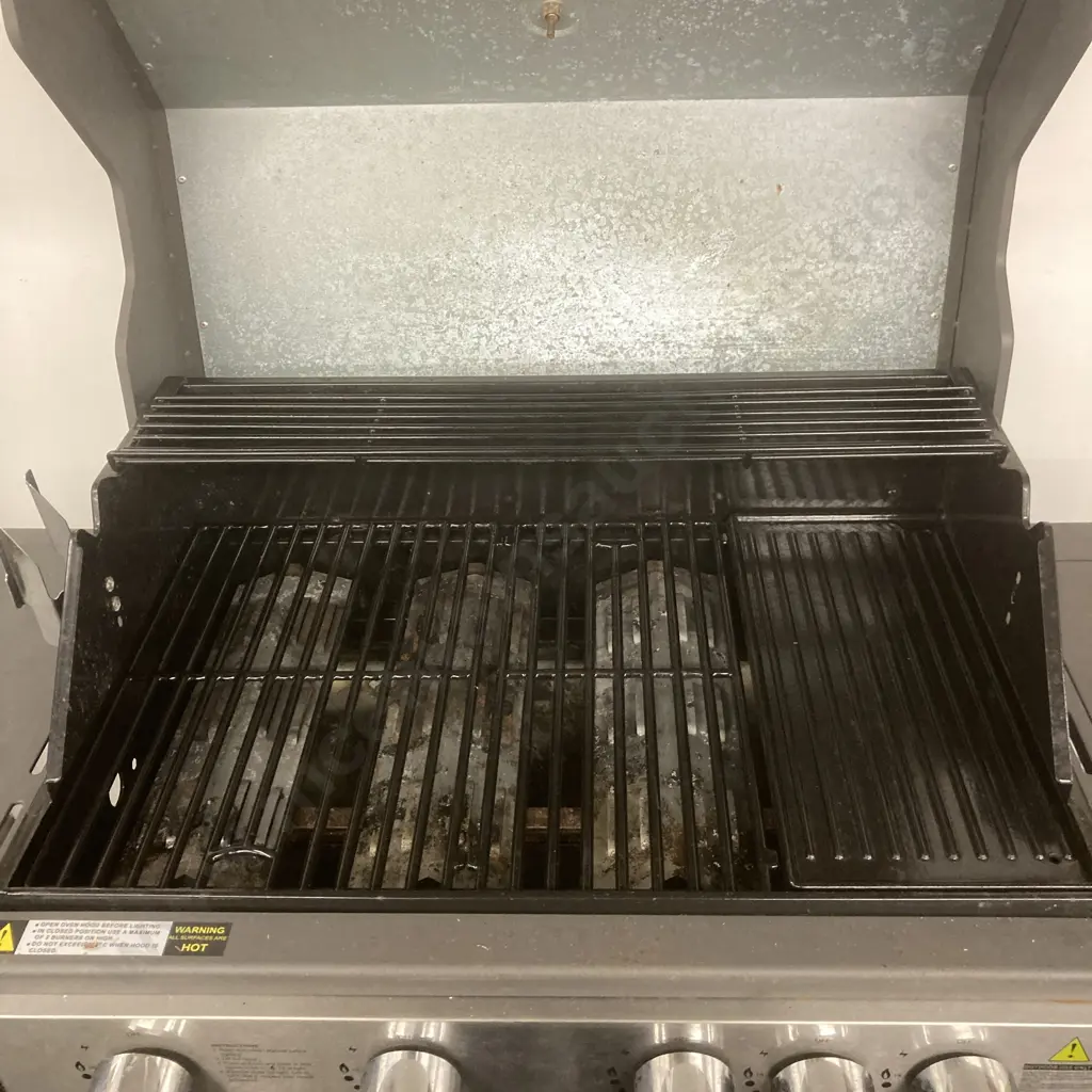 BBQ - Gascraft WH-133-E 4 Burner Stainless Steel With Side Burner, Gas Bottle, Cover & BBQ Tool Set Image 1++