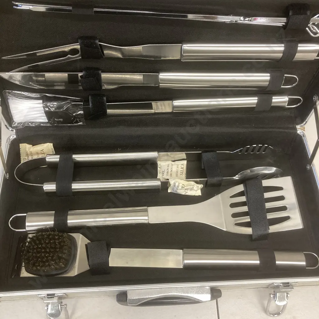 Stevens BBQ Tool Set In Case (Unused) Image 1++