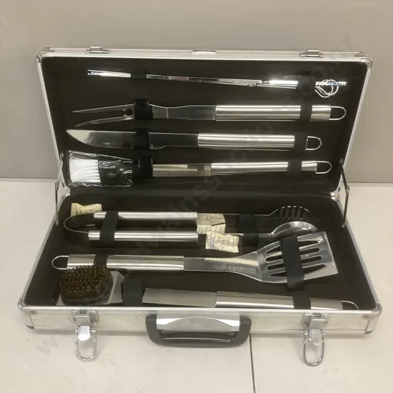 Stevens BBQ Tool Set In Case (Unused)