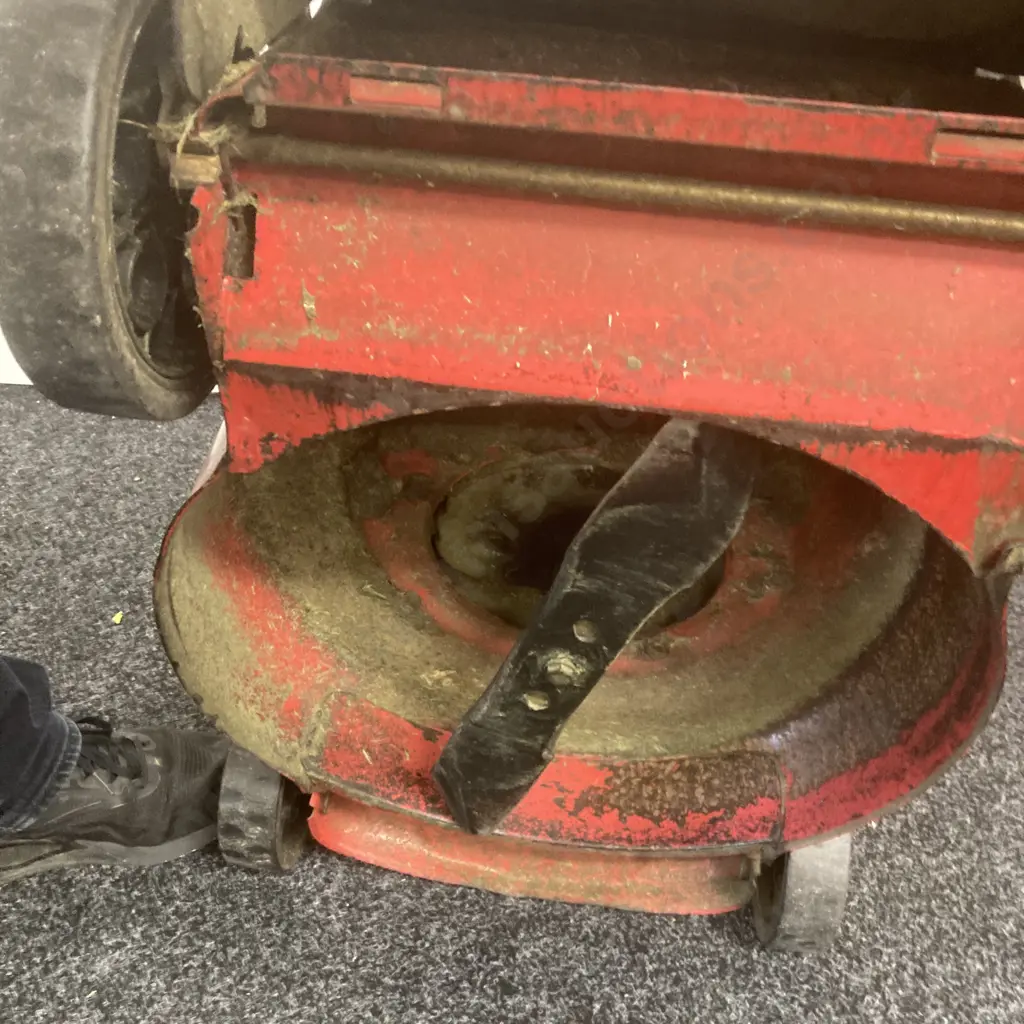 Lawnmower, Morrison Vinaro 200ST, B&S 125cc, No Catcher, Good Working Order Image 1++