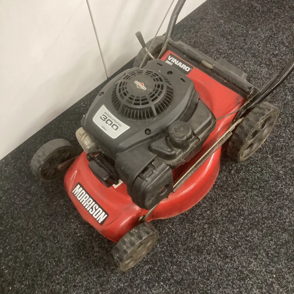 Lawnmower, Morrison Vinaro 200ST, B&S 125cc, No Catcher, Good Working Order Image 1++
