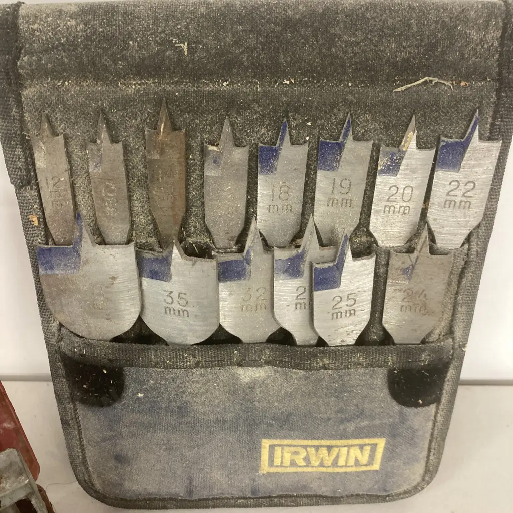 Irwin Spade Bit Set & Red Container With Drill Bits Image 1++