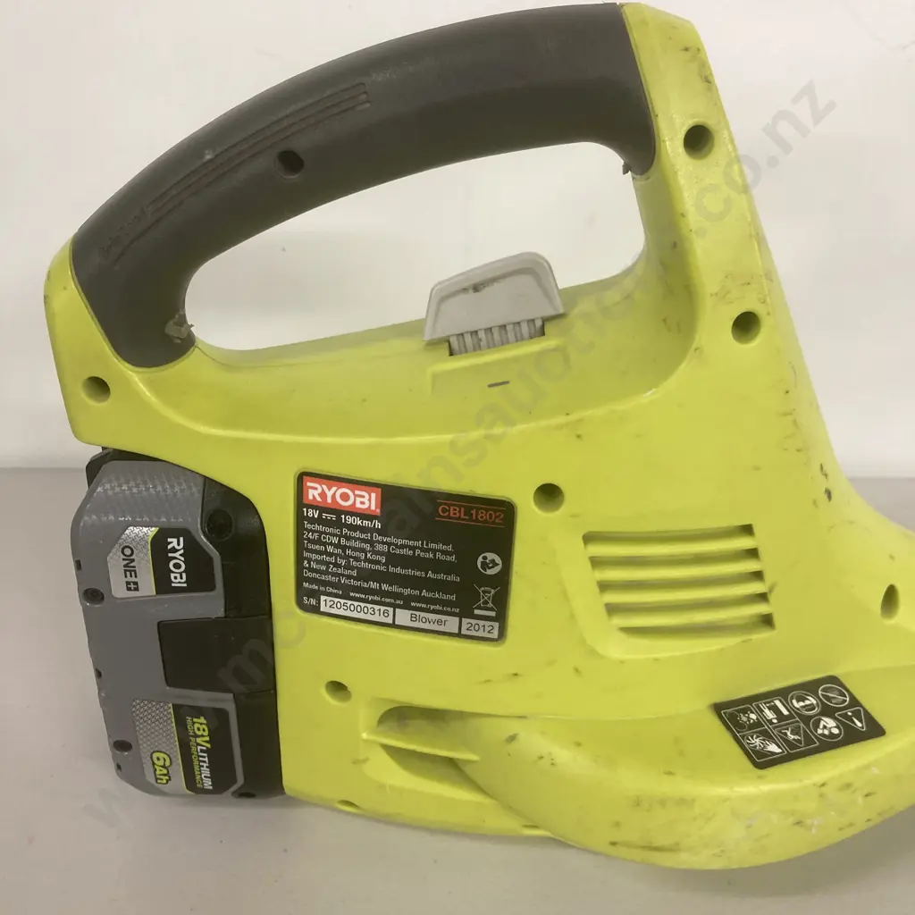 Ryobi 18V ONE+ Cordless Blower Skin CBL1802 With 6Ah & 5Ah Batteries (No Charger) Image 1++