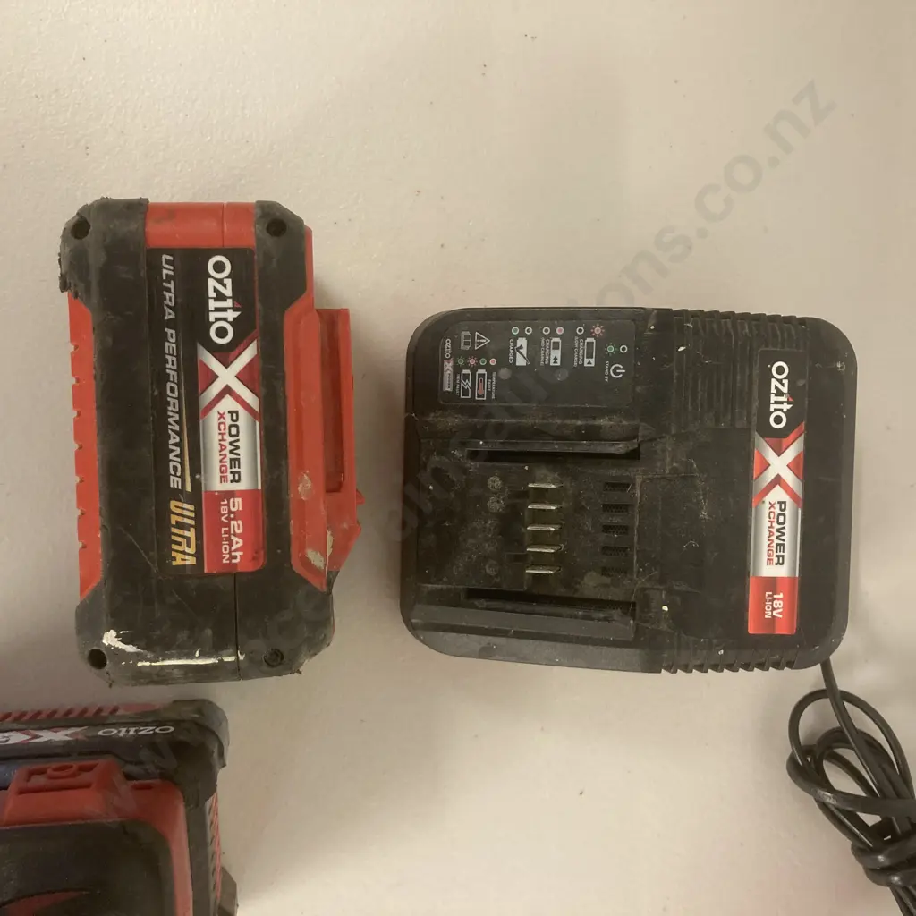Ozito 18V Cordless Hammer Drill (PXHDS-180) With 3Ah & 5.2Ah Batteries & Charger Image 1++