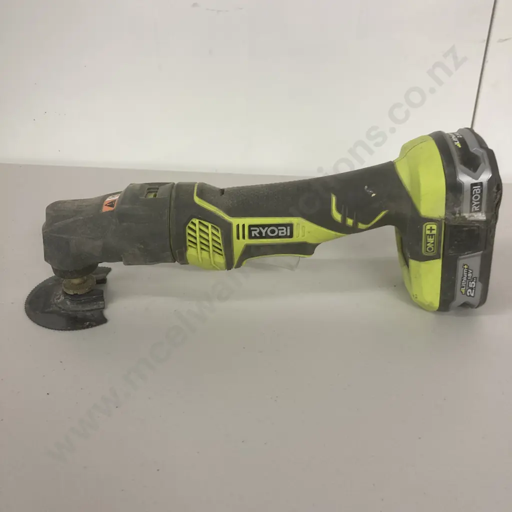 Ryobi 18V ONE+ Cordless Multi Tool (RMT1801) With a 2Ah Battery (No Charger) Image 1++