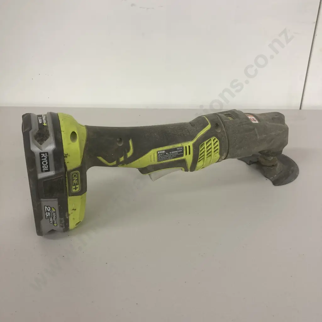 Ryobi 18V ONE+ Cordless Multi Tool (RMT1801) With a 2Ah Battery (No Charger) Image 1++