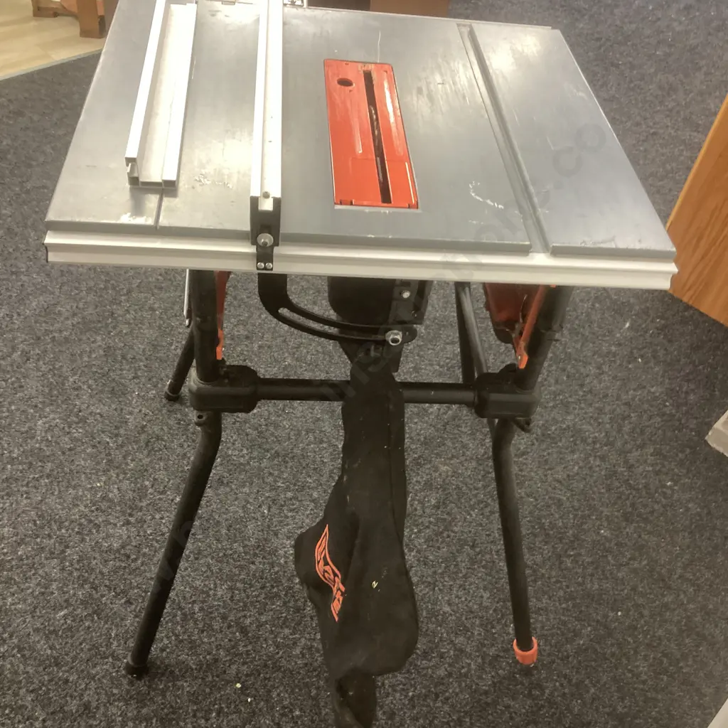 Black & Decker BES720-XE. 1800W 254mm Table Saw Image 1++