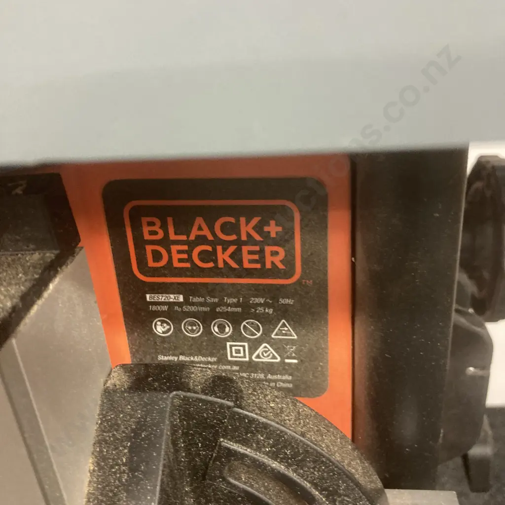 Black & Decker BES720-XE. 1800W 254mm Table Saw Image 1++