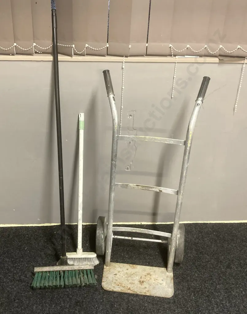 Sack Barrow & 2 Brooms Image 1++