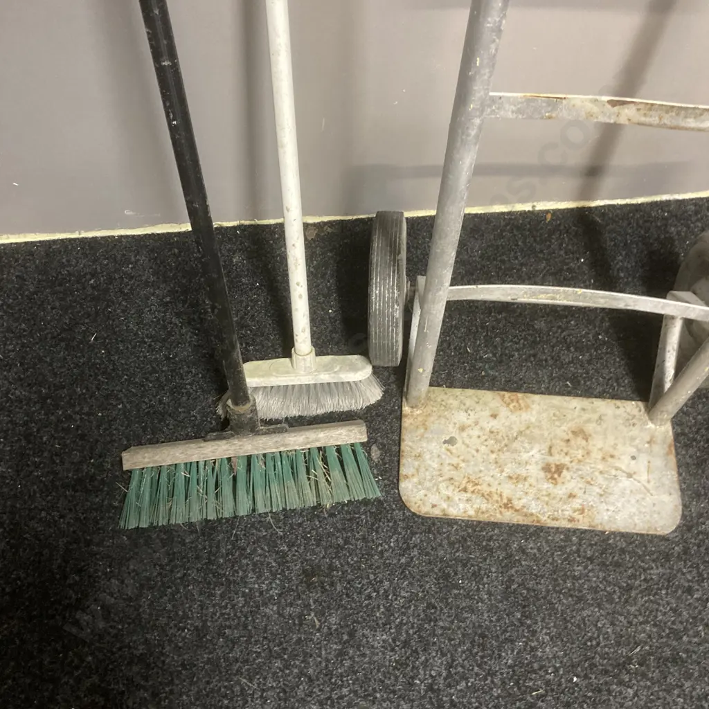 Sack Barrow & 2 Brooms Image 1++