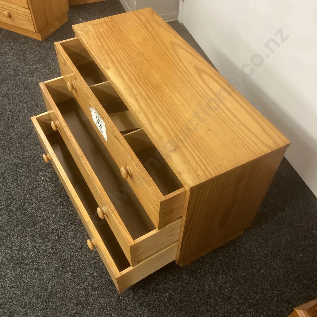 Pair of Pine 3 Drawer Lowboys, Varnish Finish, H59 W89.5 D35.5cm Image 1++