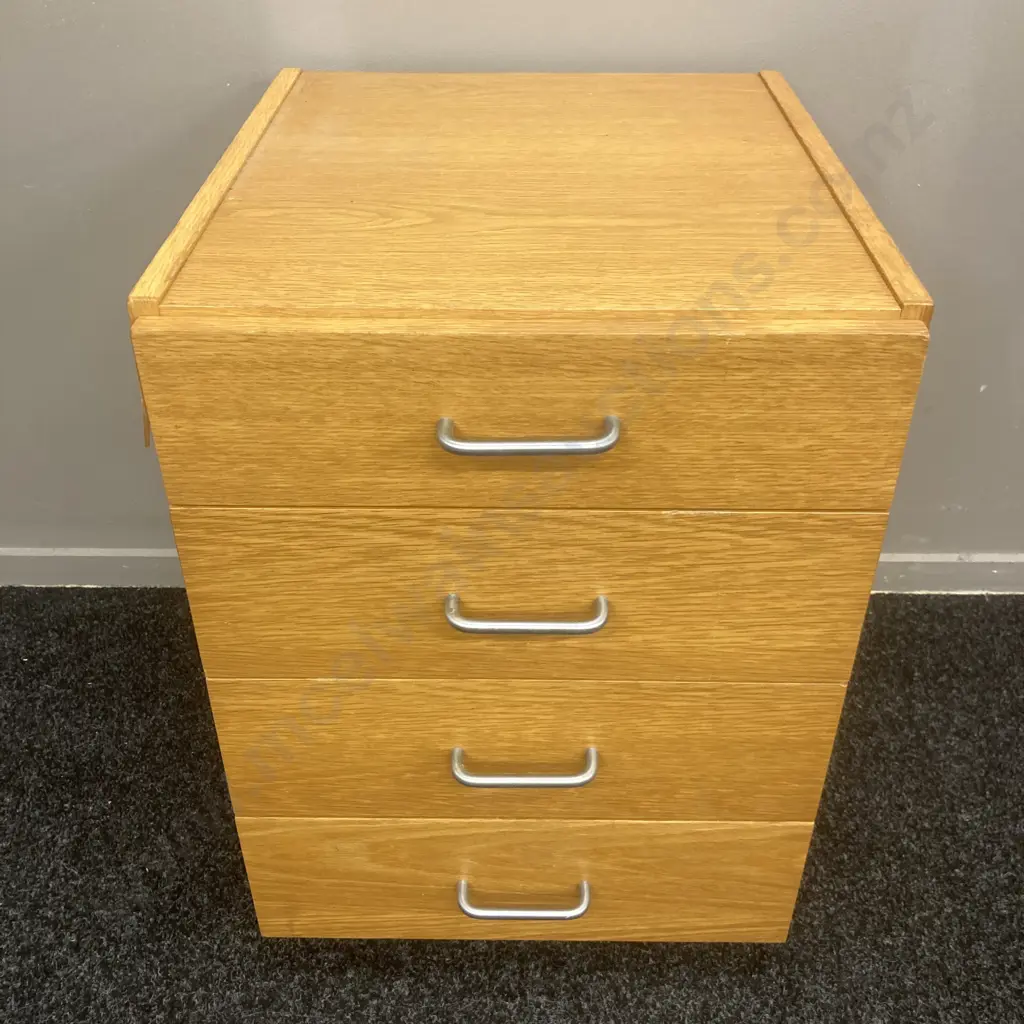 Vintage Oak 4 Drawer Mobile Unit, H65 W46 D52cm Image 1++