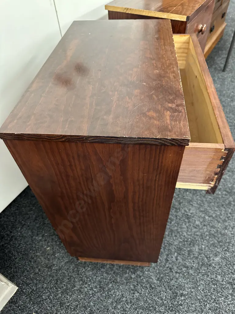 Solid Pine Colonial Style 4 Drawer Chests Of Drawers x 2 Image 1++