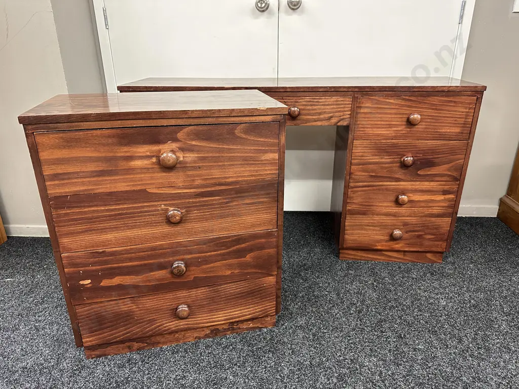 Solid Pine Colonial Style 4 Drawer Chest Of Drawers & 9 Drawer Student Desk Image 1++