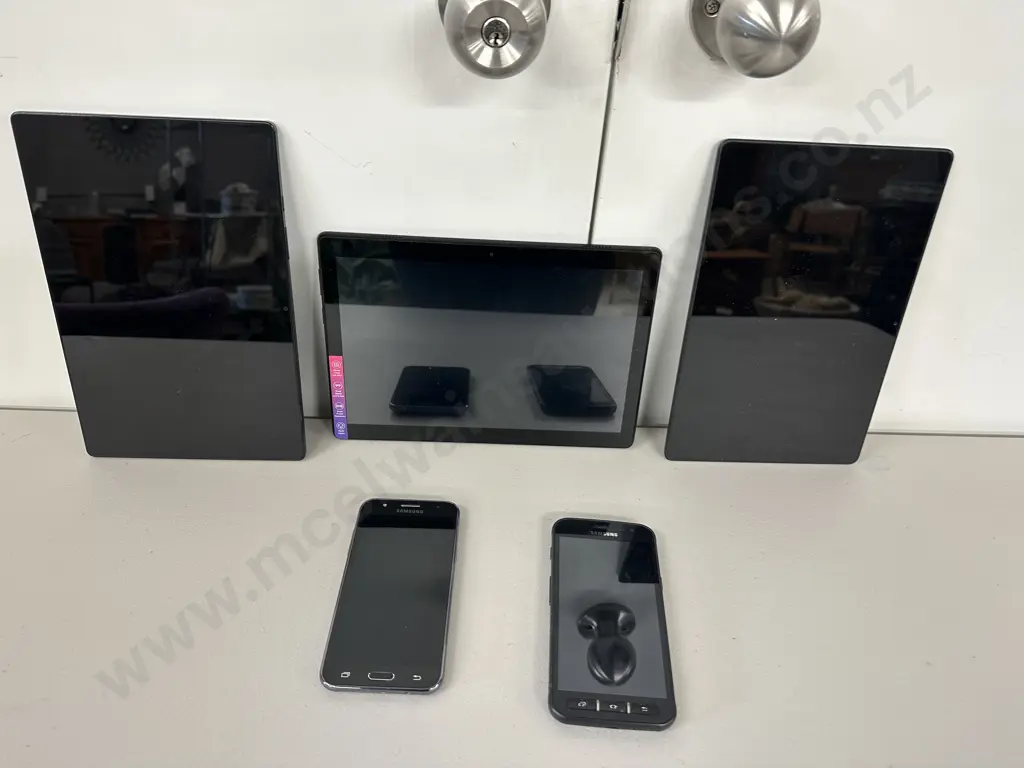 2 x Samsung Cellphones, 2 x Samsung Tablets, 1 x Lenovo Tablet (As Is Where Is) Image 1++