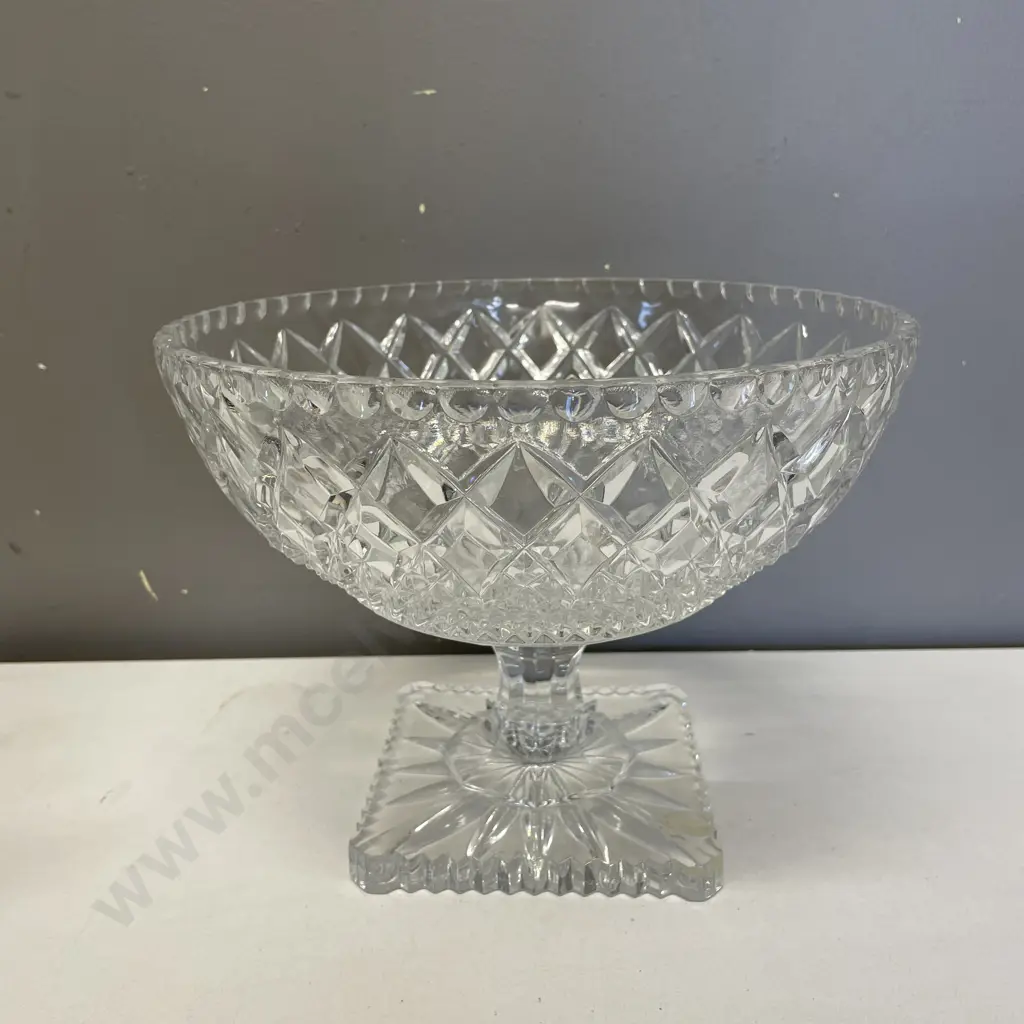 Large Heavy Cut Pedestal Bowl H19 Dai25cm Image 1++