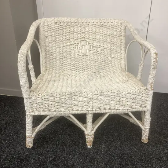 Antique White Painted Wicker Childs Settee, H60 W65 D48cm