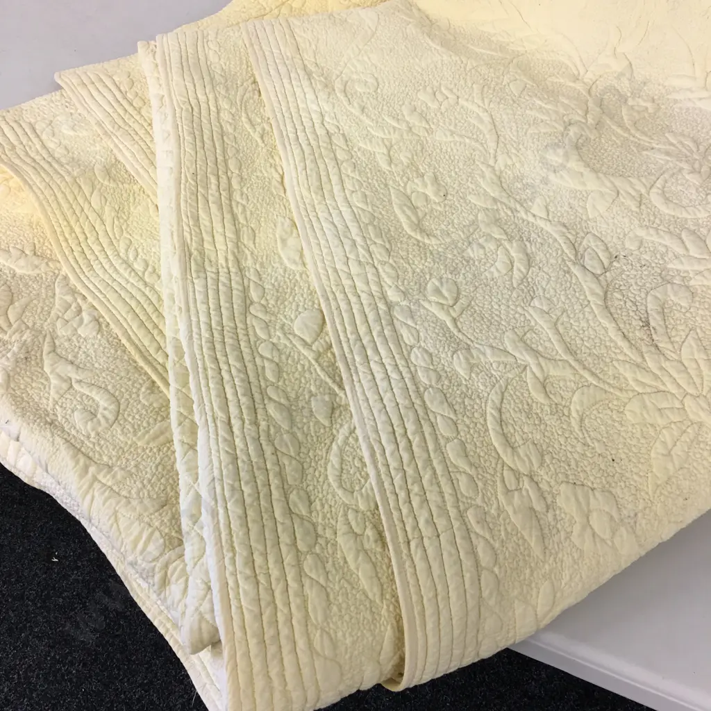 Butter Cream Coverlet Embossed pattern 260 x 260 Image 1++
