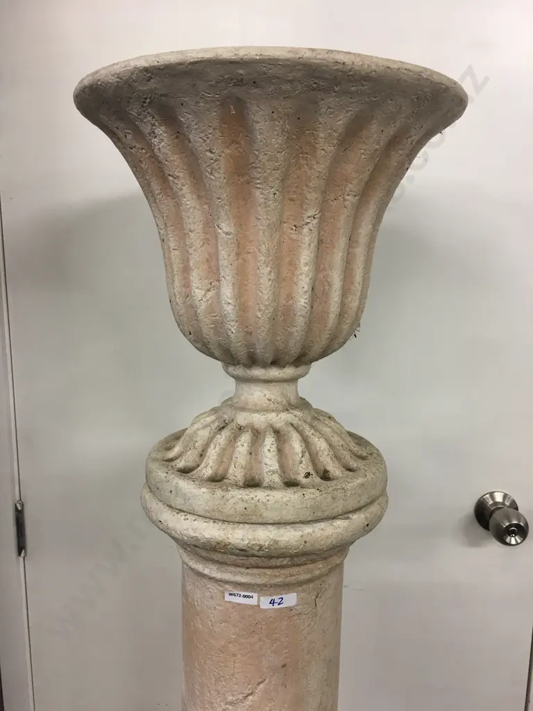 Classical Style Garden Urn On Plinth, Plastic, 37.5cm x 36cm On 121 x 31 x 31cm Plinth, Vintage Condition Image 1++