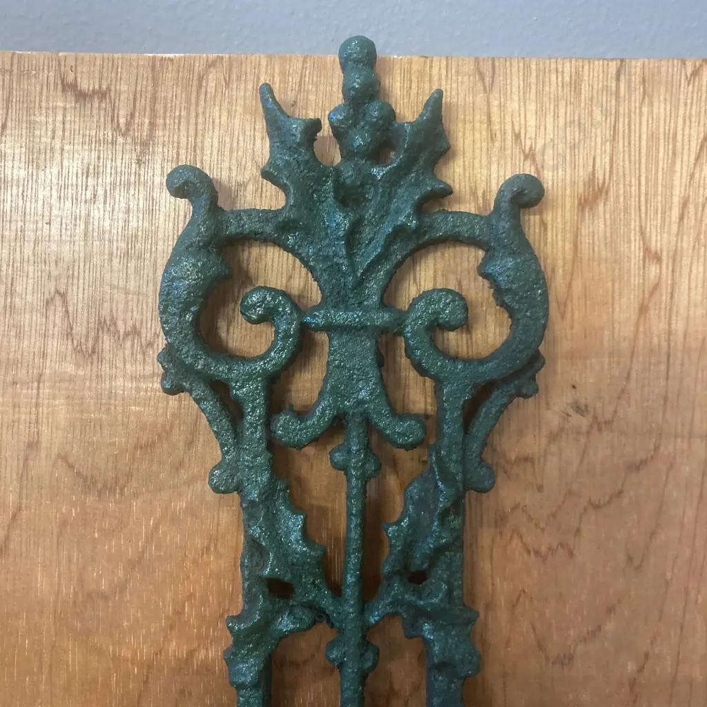 Large Antique Cast Iron Cross, 91 x 48cm Image 1++