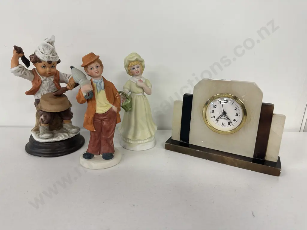 Vintage German Mercedes Marble Mantel Clock, 12.5 x 17.5cm With 3 Small Figurines Image 1++