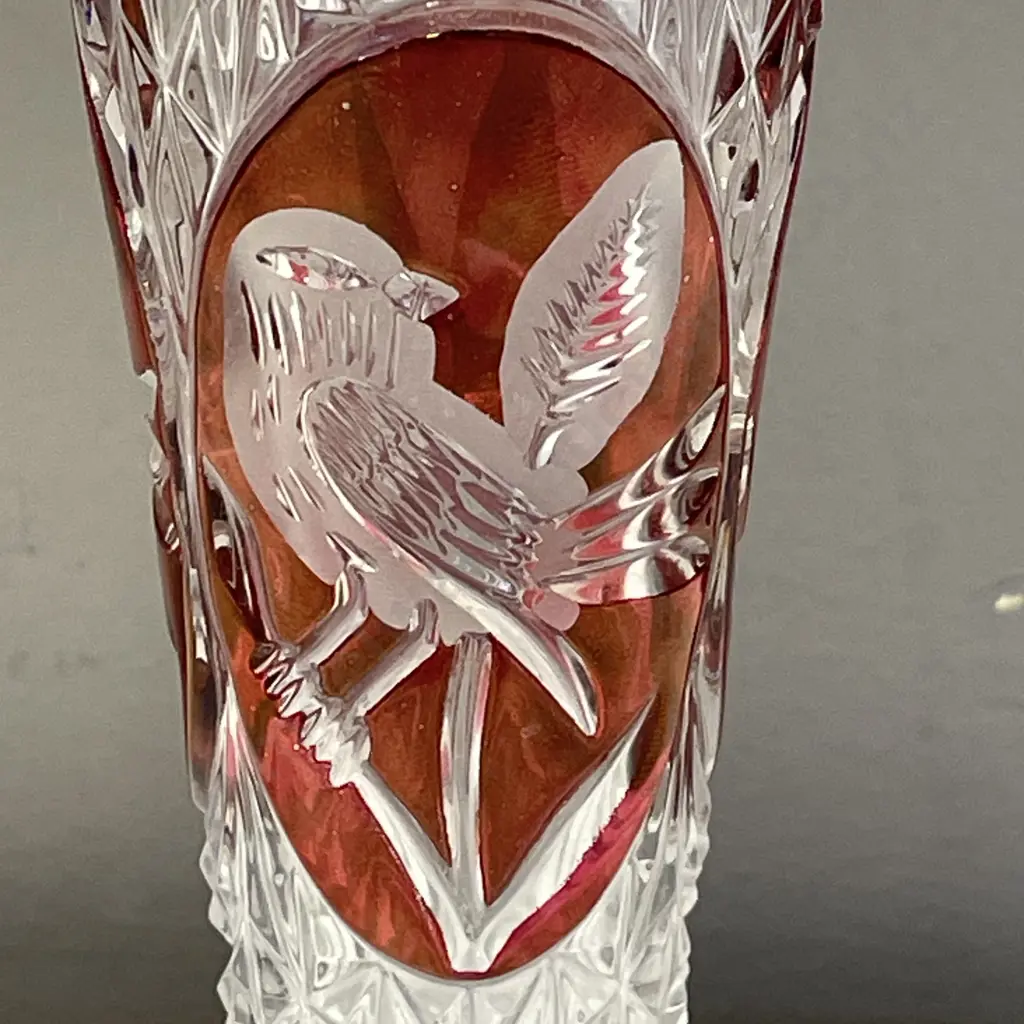 VIntage Bleikristall Lead Crystal Vase with ruby glass panels with birds and 3 moulded birds on base. H18cm Image 1++