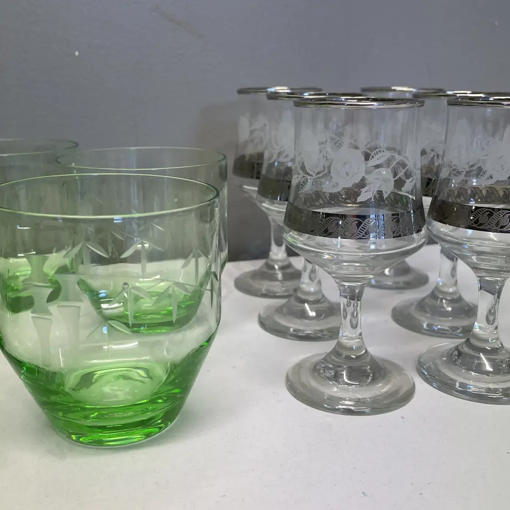 2 x Set of 6 Retro Glassware Image 1++