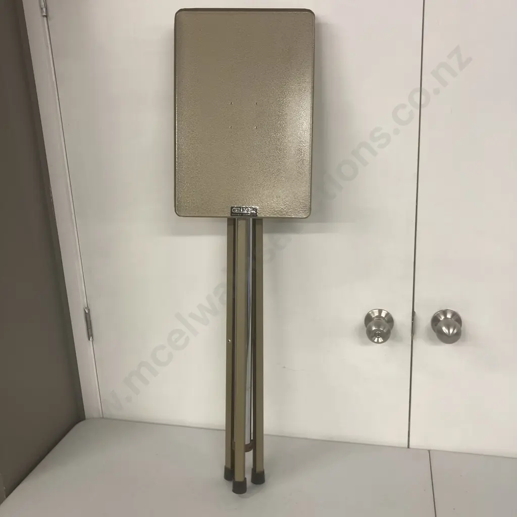 GILKON Portable Folding Steel Lecturn Image 1++
