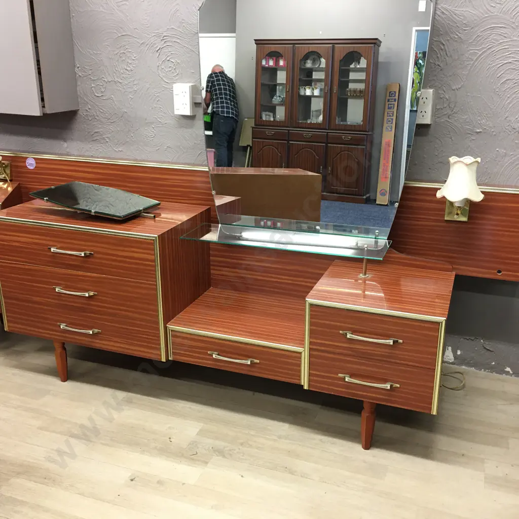 4 Piece Retro Bedroom Suite Including 2.4m Headboard With Lights Image 1++
