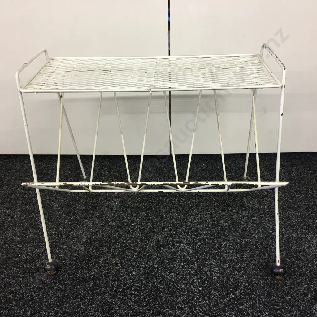 Retro White Magazine Rack Image 1++
