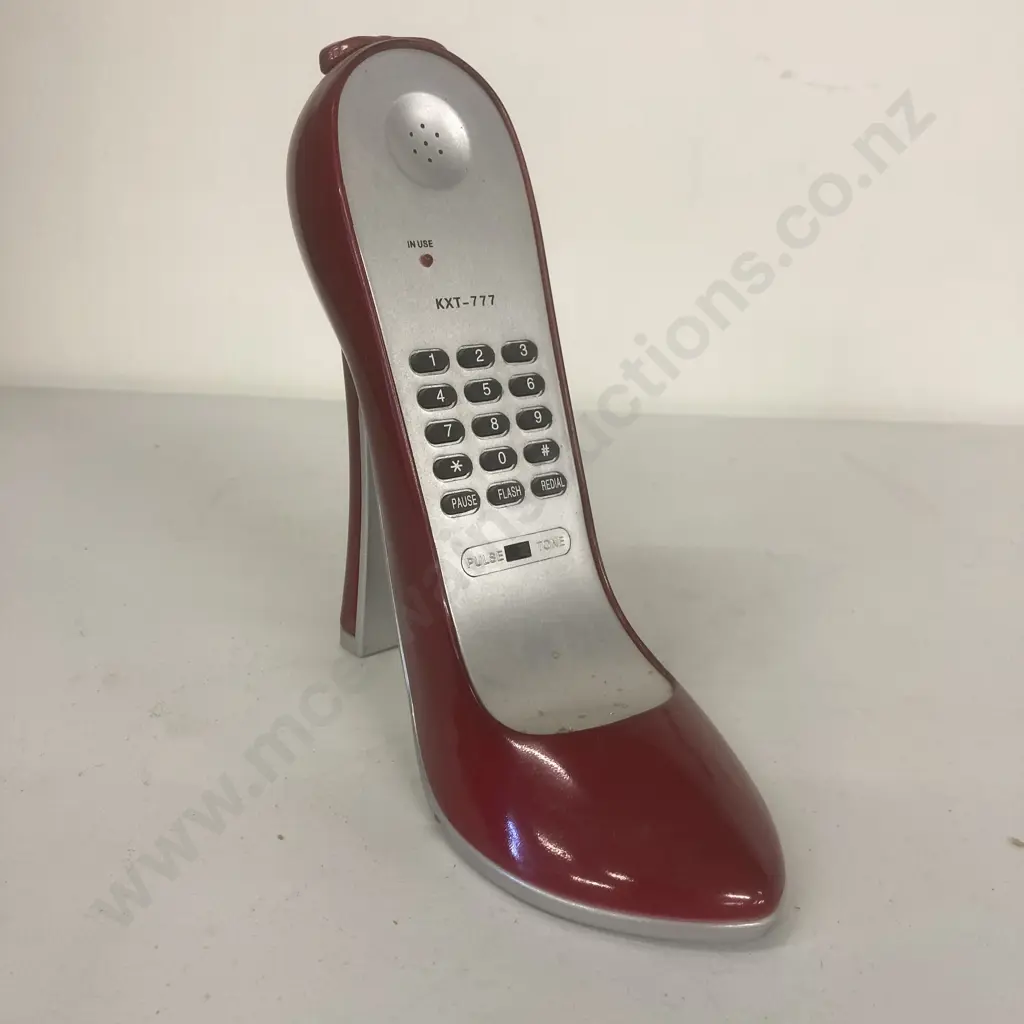 Red High Heel Shoe Telephone (Needs Phone Cable), 17 x 18cm Image 1++