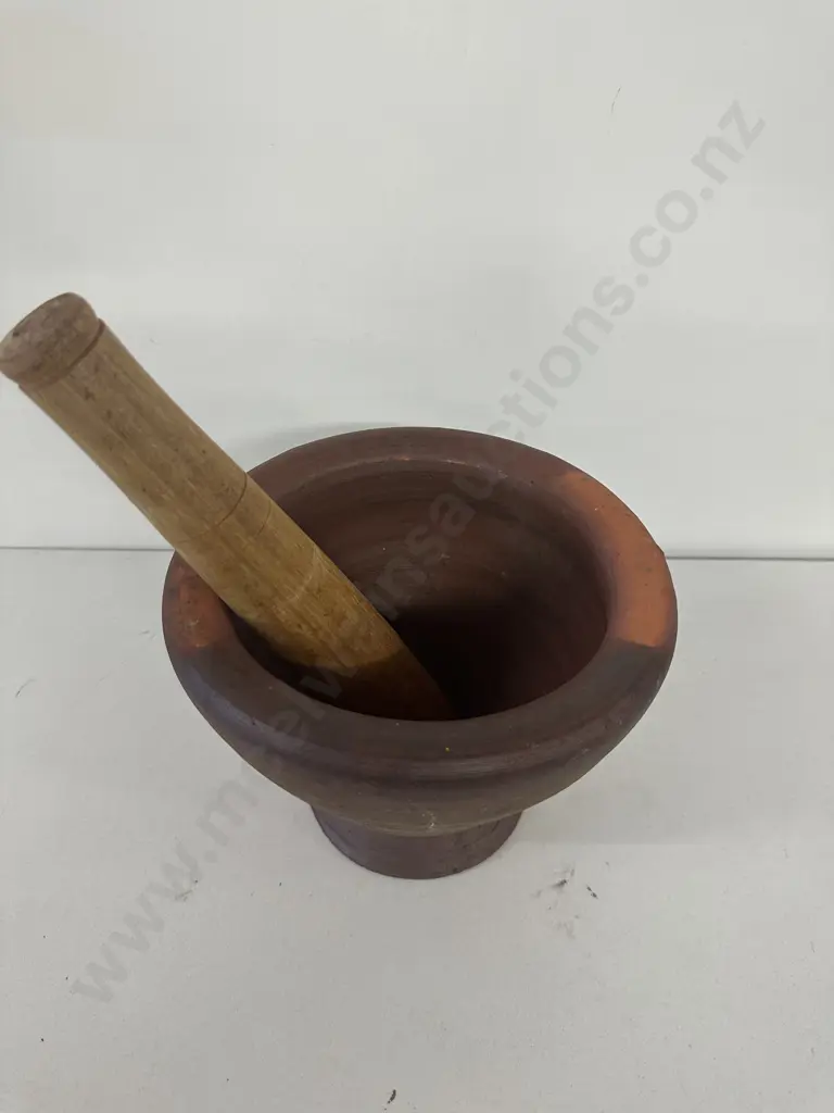 Thai & Laos Kruk Grinding Earthenware Clay Mortar with Palm Wooden Pestle, 15 x 20.5cm Image 1++