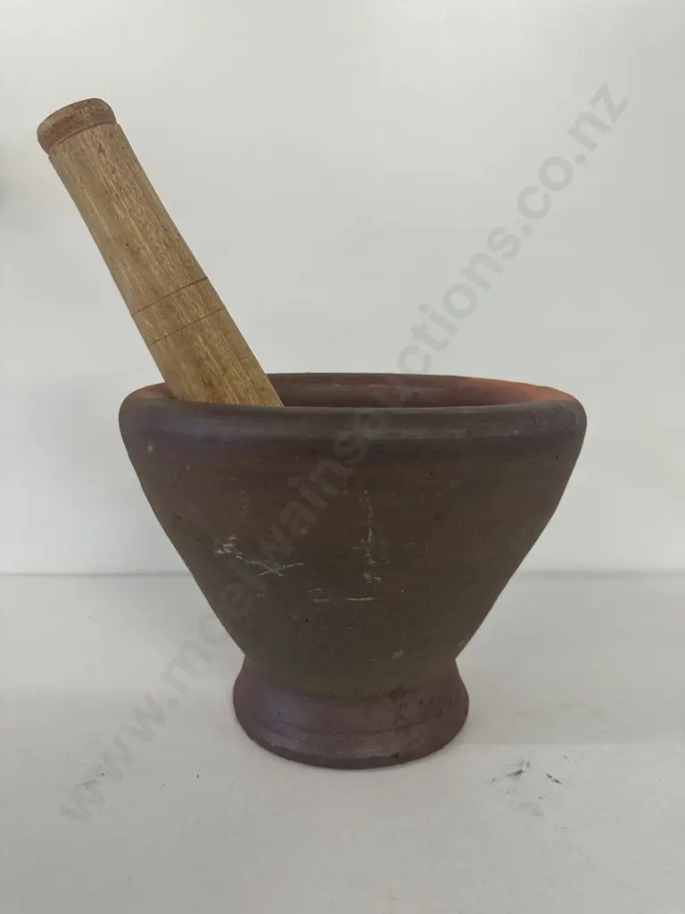 Thai & Laos Kruk Grinding Earthenware Clay Mortar with Palm Wooden Pestle, 15 x 20.5cm Image 1++