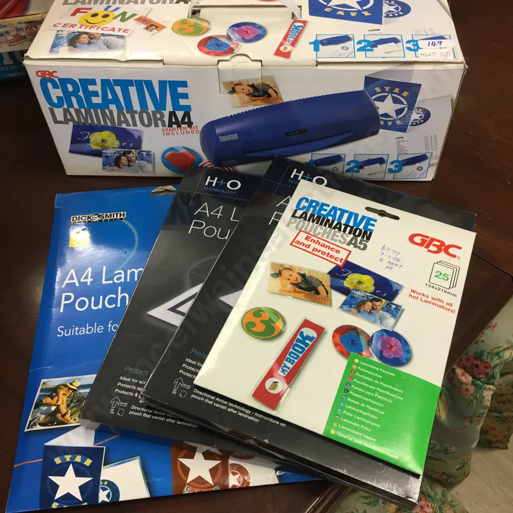 Creative Laminator A4 With Assorted Laminating Pouches Image 1++