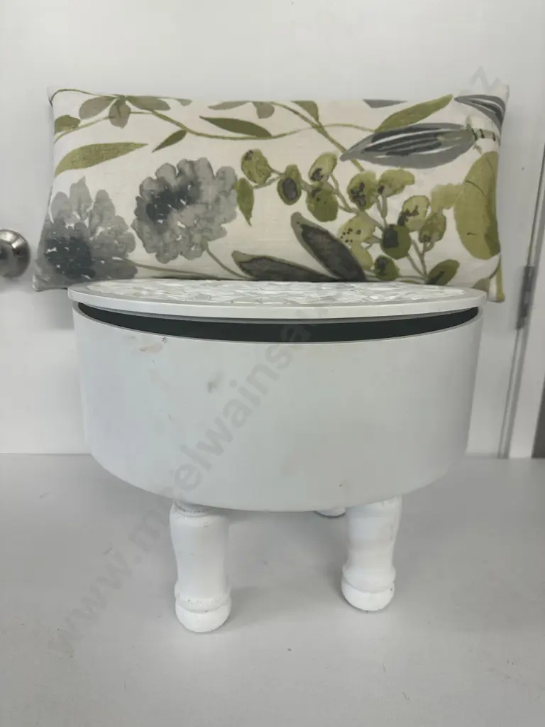 Marrakesh White Lidded Round Ornate Top Storage Table & Floral / Green / Cream Rectangular Designer Cushion Image 1++