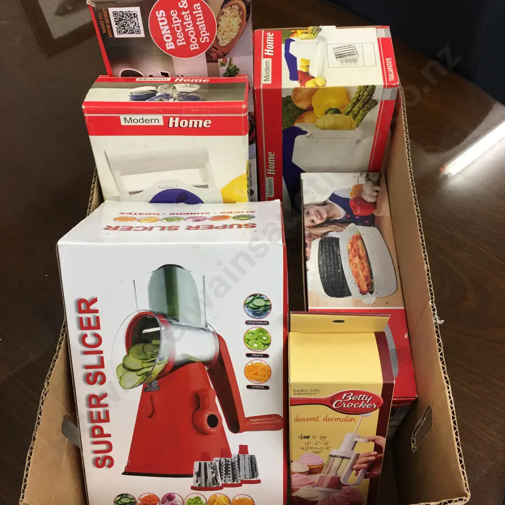 Box of Super Slicer, Microwave Grill Etc Image 1++