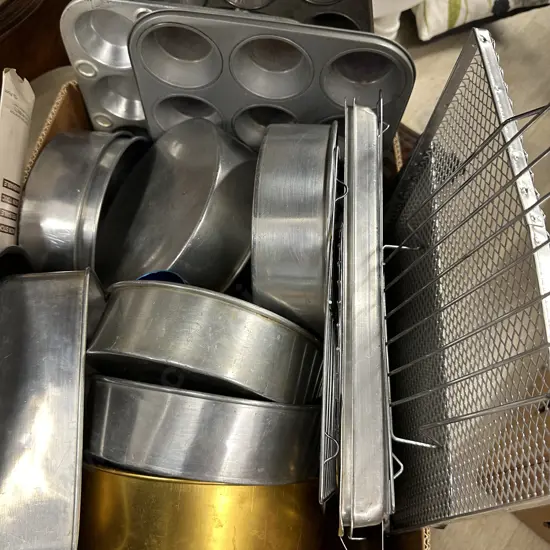 Box Lot Bakeware & Racks Etc