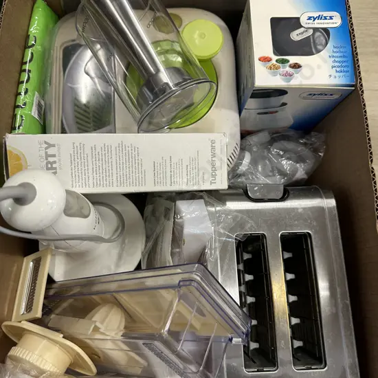 Box lot Toaster, Zyliss Etc
