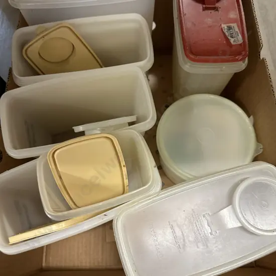Box lot of Tuppeware