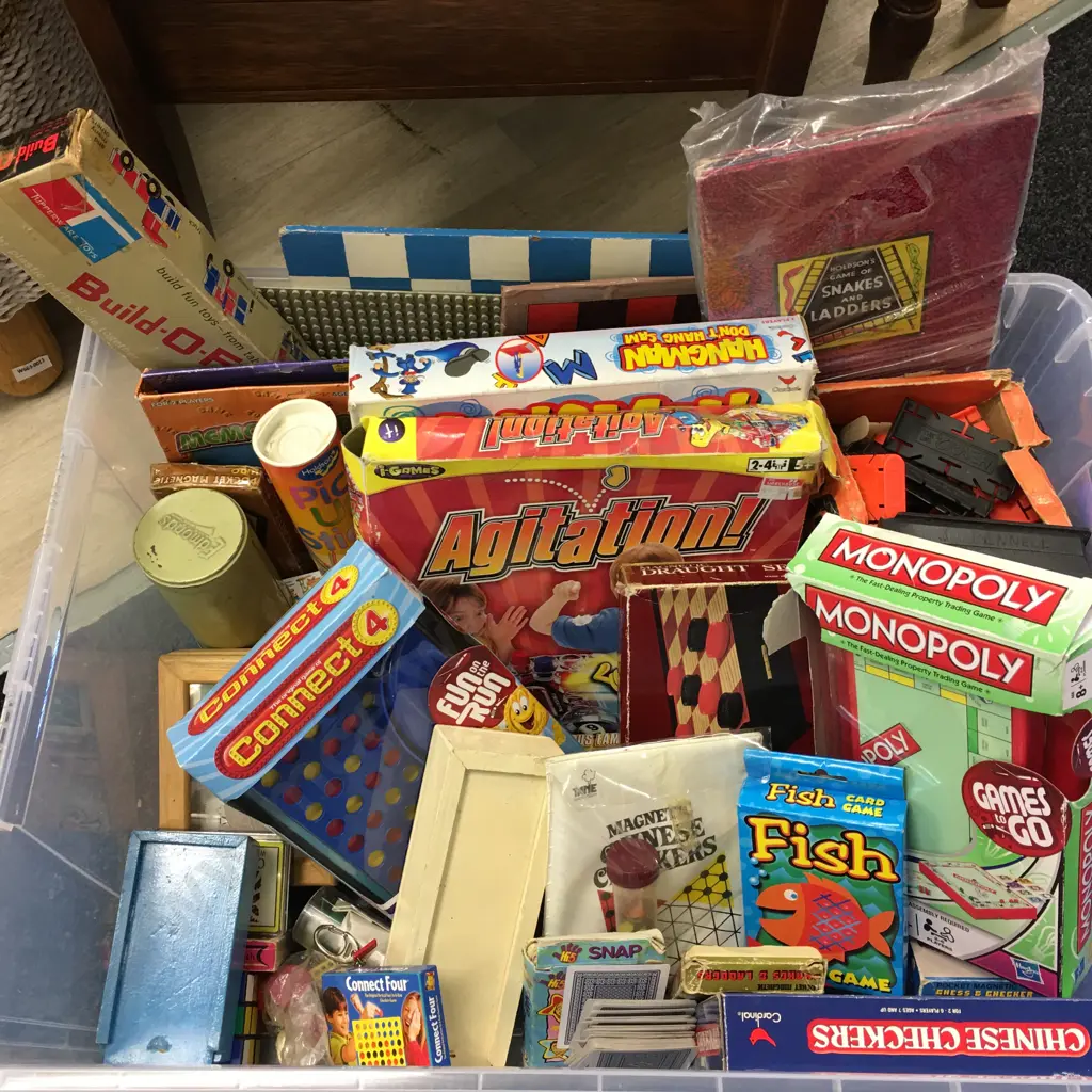 Clear Bin Of Vintage Games Including Hangman, Connect $, Fish Etc Image 1++