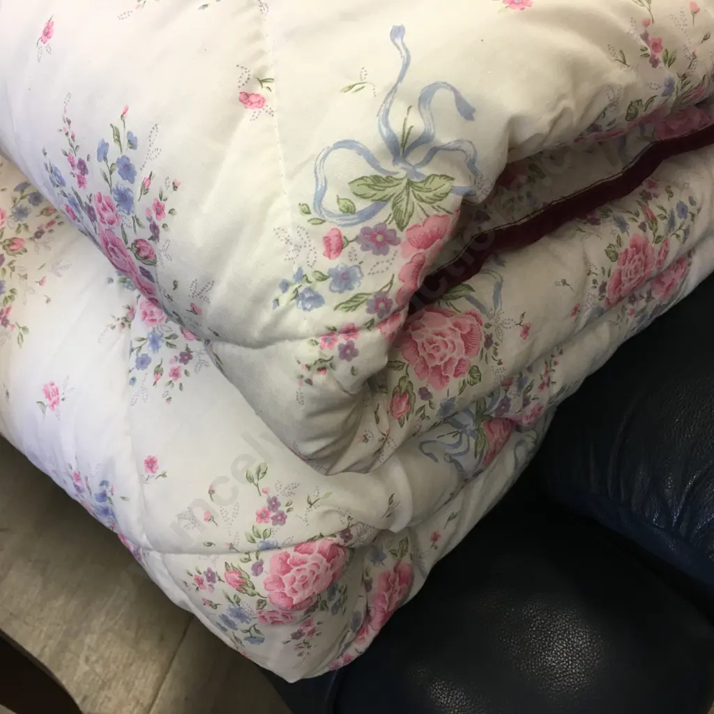 Pair Of Single Continental Blankets  Image 1++