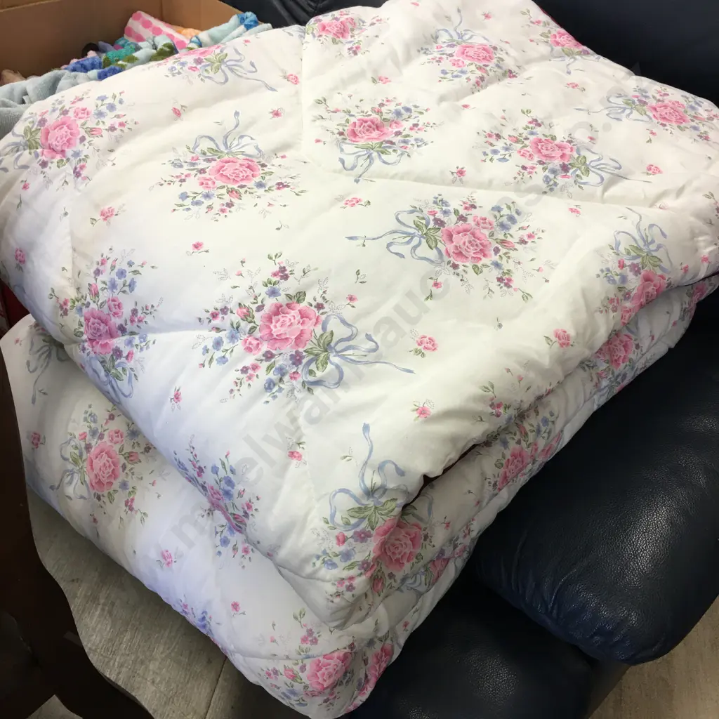 Pair Of Single Continental Blankets  Image 1++
