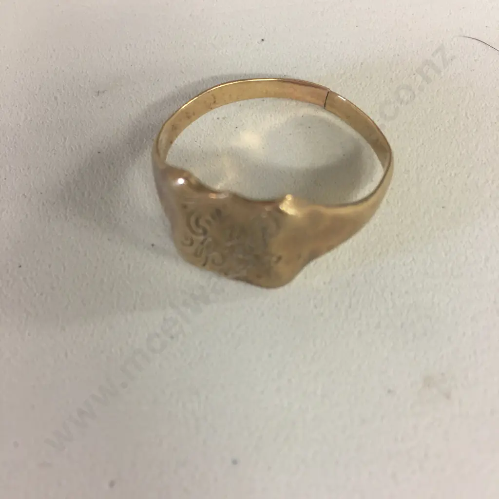 Mens Gold  Signet Ring Stamped 9 Ct Image 1++